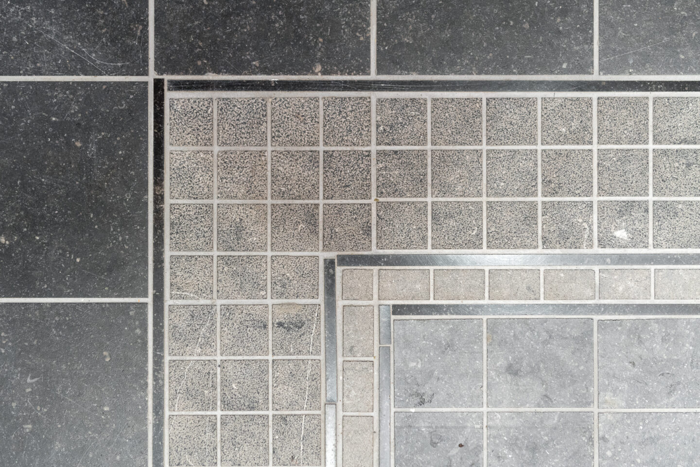 details vloer apotheek De Zeven Hoeken by Quality Living+